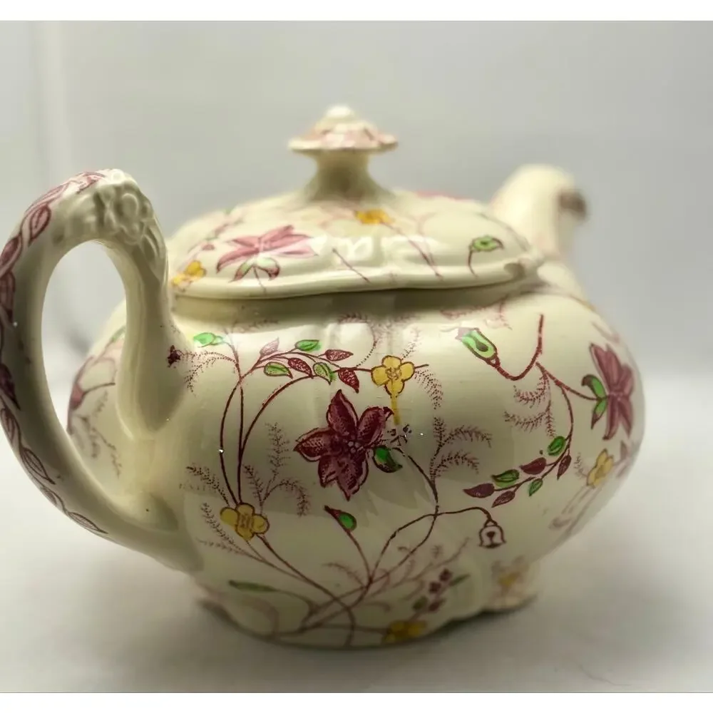 Taylor Smith & Taylor Chelsea Chintz Teapot w/ Lid Vogue 1940s Vintage USA